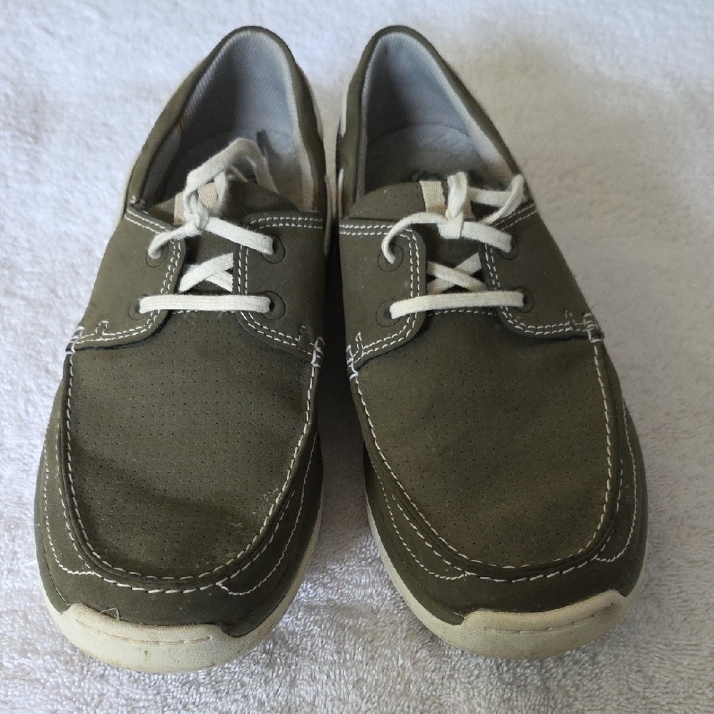 Clarks Men's Olive Casual Shoes / Size 9.5